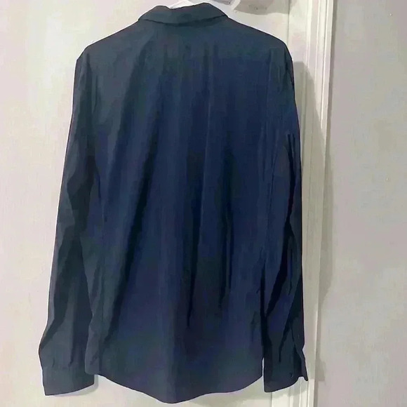 Lululemon Venture Classic-Fit Long-Sleeve Shirt - Picture 5 of 11